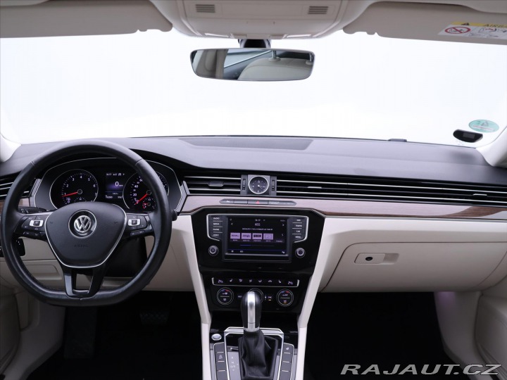Volkswagen Passat 1,4 TSI 110kW DSG Kůže 2016