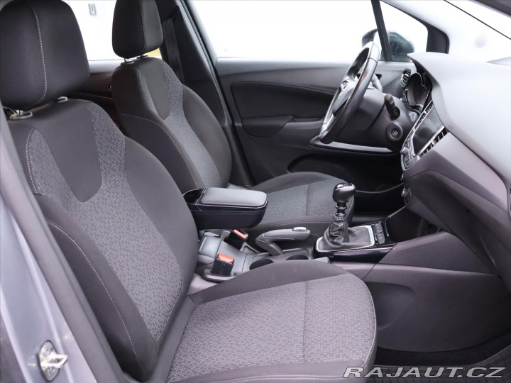 Opel Crossland 1,2 Turbo 81kW CZ 33tkm Z 2021