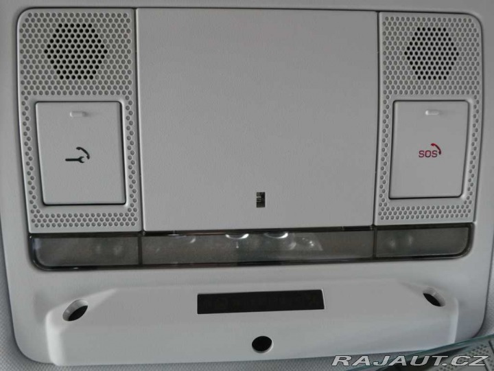 Land Rover Defender 110 3,0 S D200 2025