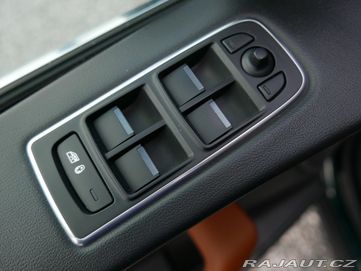 Jaguar F-Pace 30d 221kW AWD REZERVACE 2016