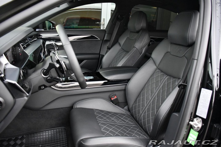 Audi A8 50TDI QUATTRO ACC REZERVA 2025