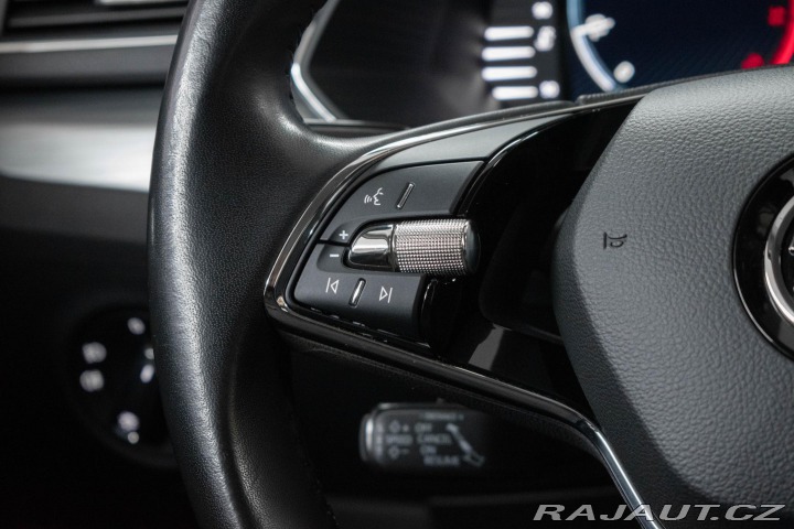 Škoda Superb 2.0 TDI AMBITION REZERVAC 2022