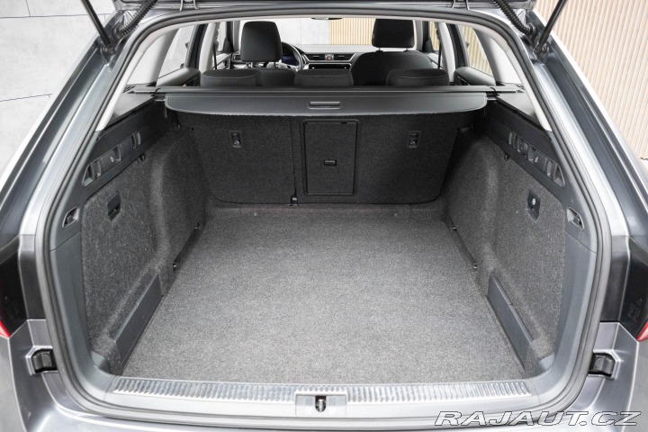 Škoda Superb 2.0 TDI AMBITION REZERVAC 2022