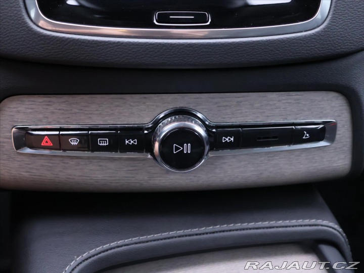 Volvo XC90 2,0 B5 AWD 173kW 1.Maj DP 2022