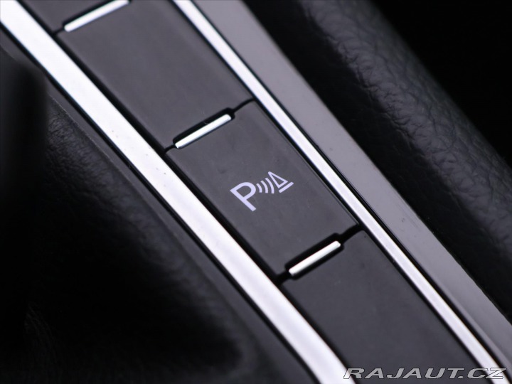 Volkswagen Golf 2,0 TSI R 221kW DSG 4Moti 2014