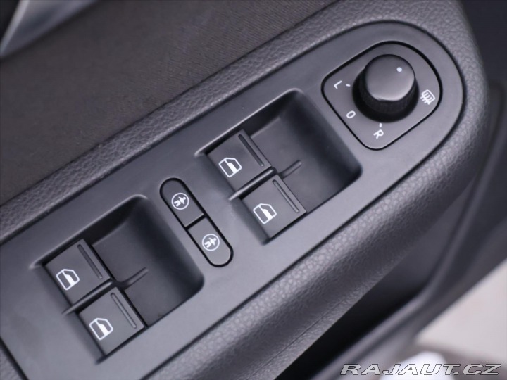 Volkswagen Sharan 2,0 TDI 103kW Tažné Trend 2011