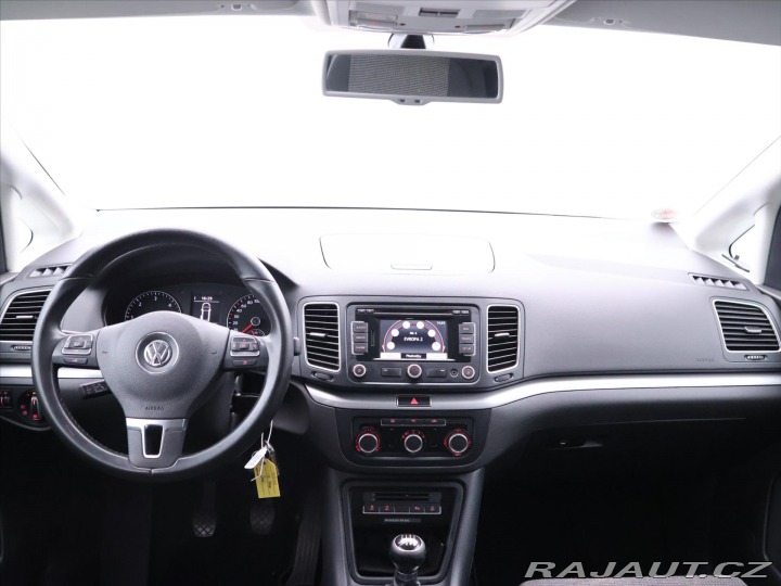 Volkswagen Sharan 2,0 TDI 103kW Tažné Trend 2011
