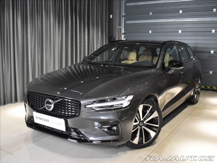 Volvo V60 B4 Ultra Pano,Ventilace 2025