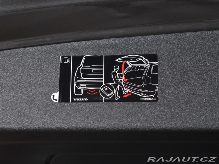 Volvo V60 B4 Ultra Pano,Ventilace 2025