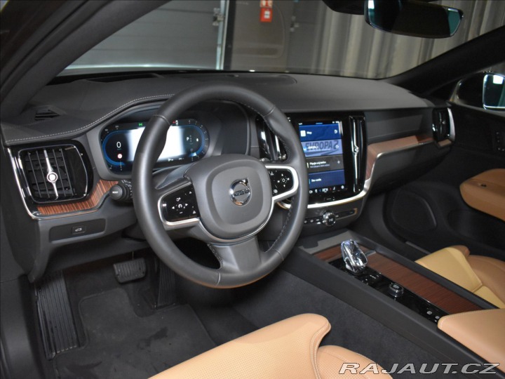 Volvo V60 B4 Ultra Pano,Ventilace 2025