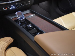 Volvo V60 B4 ULtra 2025