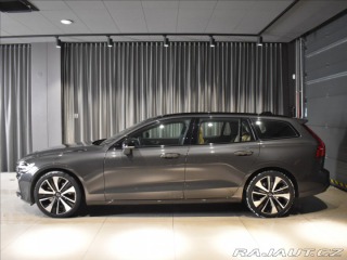 Volvo V60 B4 ULtra 2025