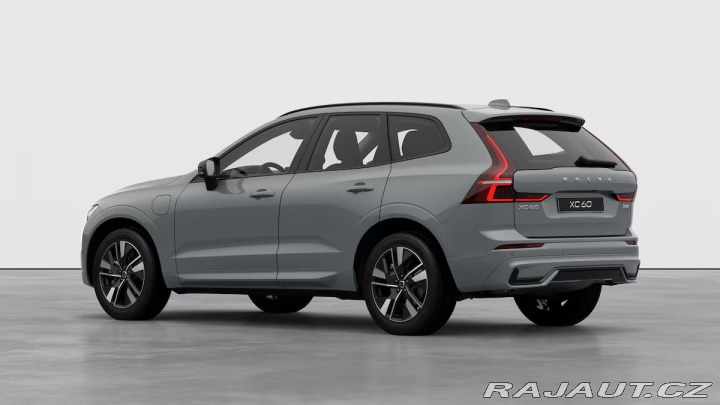 Volvo XC60 2,0 T6  Plus Dark 2025