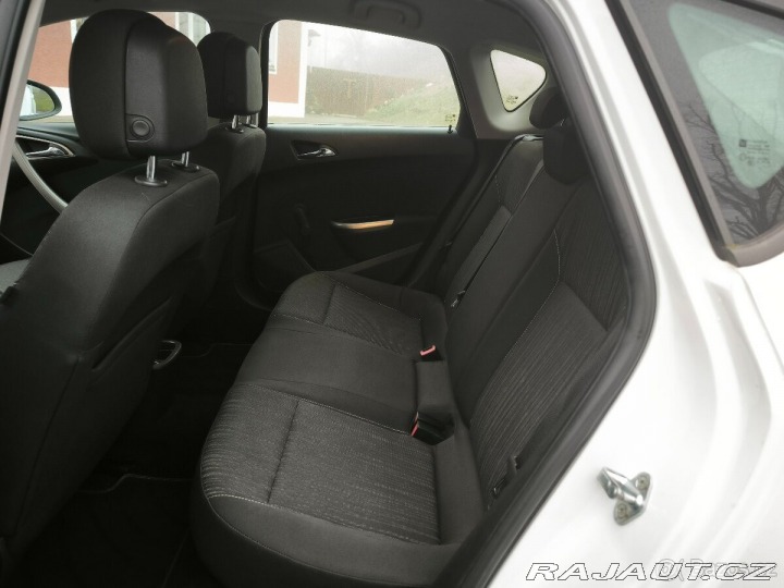 Opel Astra 1,7   DT 2011