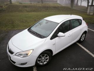 Opel Astra 1,7 DT 2011