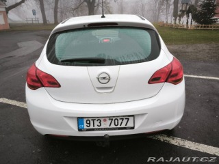 Opel Astra 1,7 DT 2011