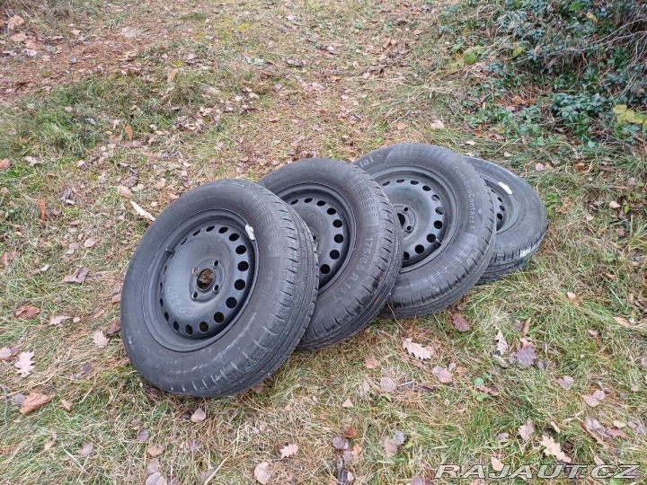 Škoda Citigo 1,0 MPi,naj.17 687km, r 2015