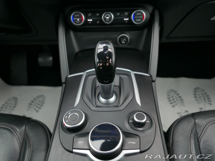 Alfa Romeo Stelvio 2,2 JTD Q4 154kW Automat 2017