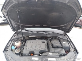 Volkswagen Passat Variant 2.0 TDI MANUÁL EX 2012