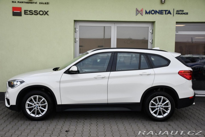BMW X1 SDRIVE18I SERVISNÍ KNÍŽKA 2019