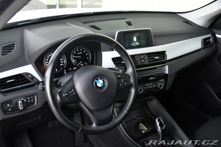 BMW X1 SDRIVE18I SERVISNÍ KNÍŽKA 2019