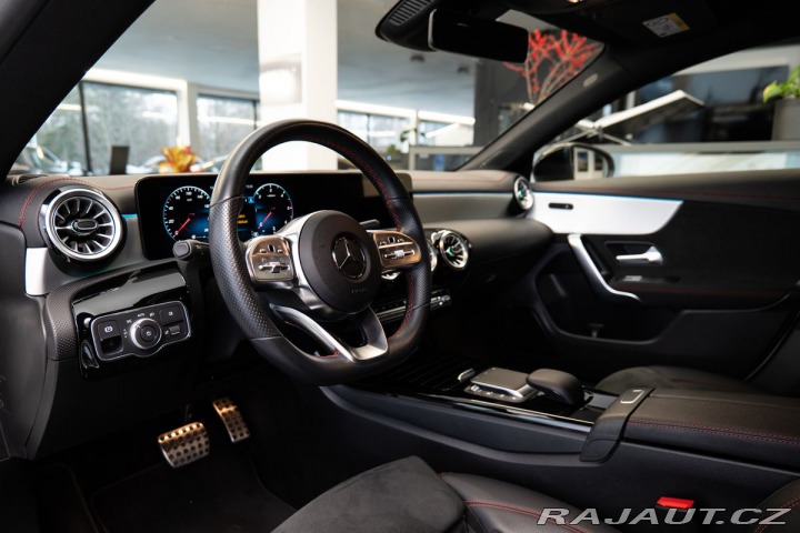 Mercedes-Benz CLA 200 d 2023