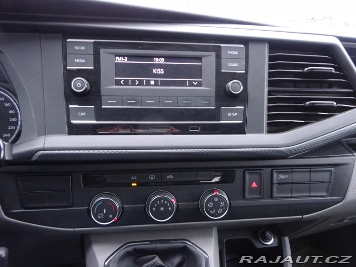 Volkswagen Transporter 2.0TDI 81kW * 8 MÍST * TA 2020