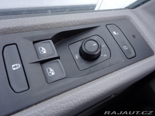 Volkswagen Transporter 2.0TDI 81kW * 8 MÍST * TA 2020