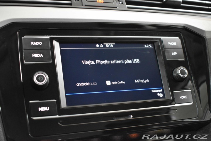 Volkswagen Passat 1.5 TSI BUSINESS*ACC*DPH* 2022