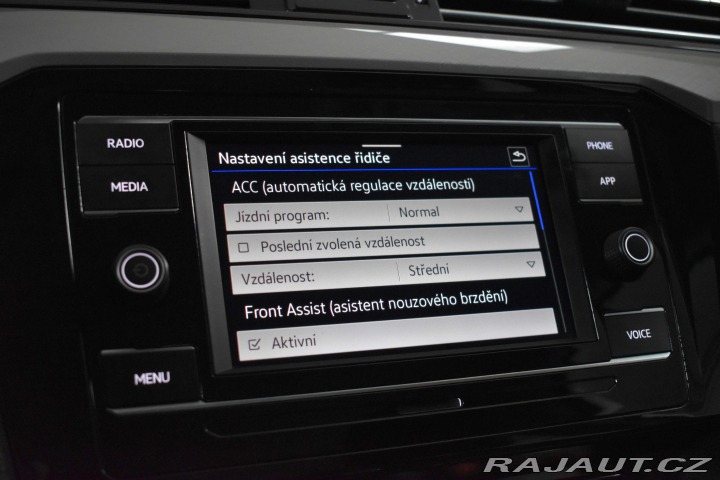 Volkswagen Passat 1.5 TSI BUSINESS*ACC*DPH* 2022