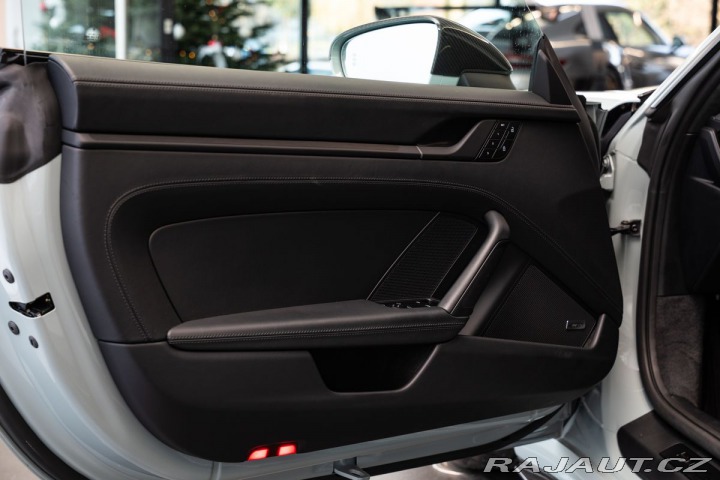 Porsche 911 (992.2) Carrera 4 GTS TEC 1800