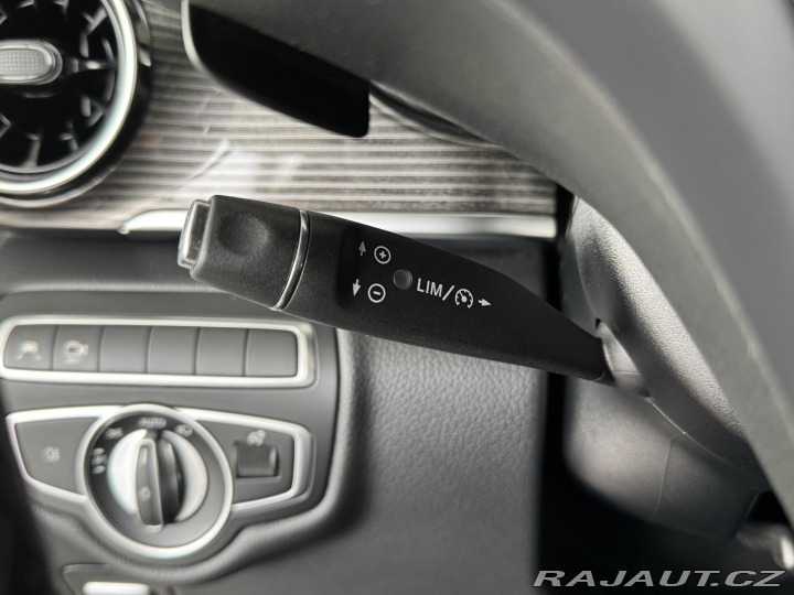 Mercedes-Benz V V300d L*Webasto*REZERVACE 2023