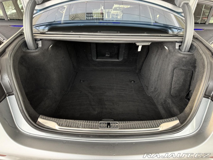 Mercedes-Benz S  1800