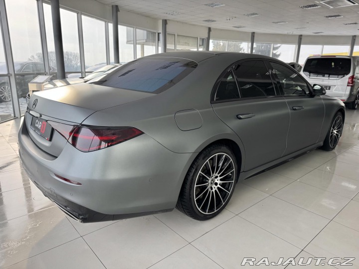 Mercedes-Benz S  1800