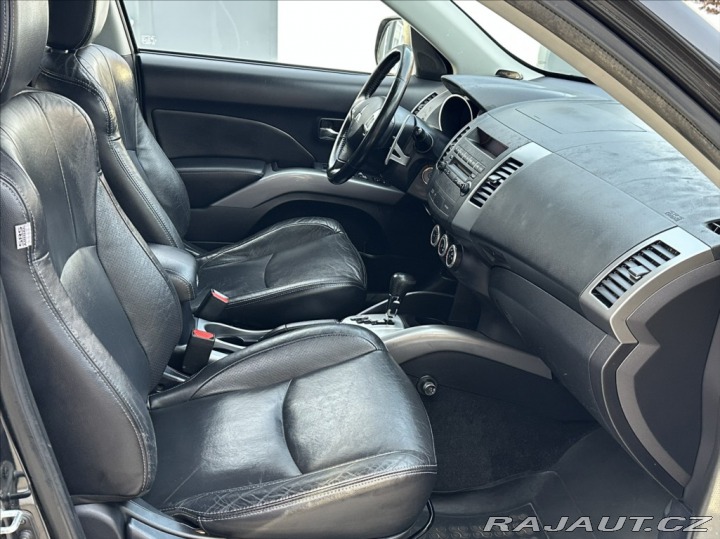 Mitsubishi Outlander 2,4 170PS  Instyle A/T 4x 2010