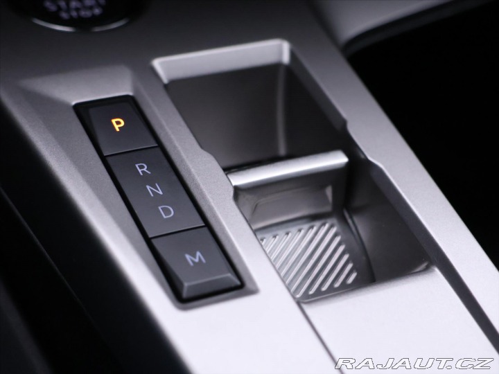Peugeot 408 1,2 PT 96kW GT-Line CZ LE 2024