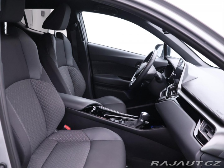 Toyota C-HR 1,8 Hybrid 90KW Style CZ 2023