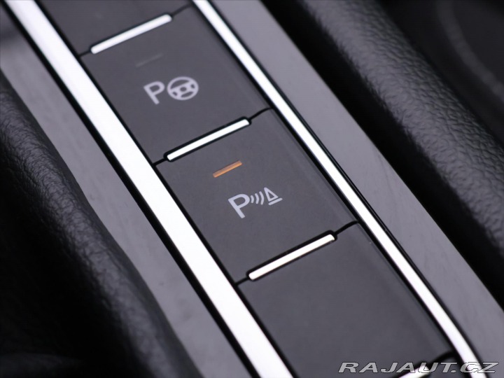 Volkswagen Passat 2,0 TDI 140KW DSG Bussine 2020