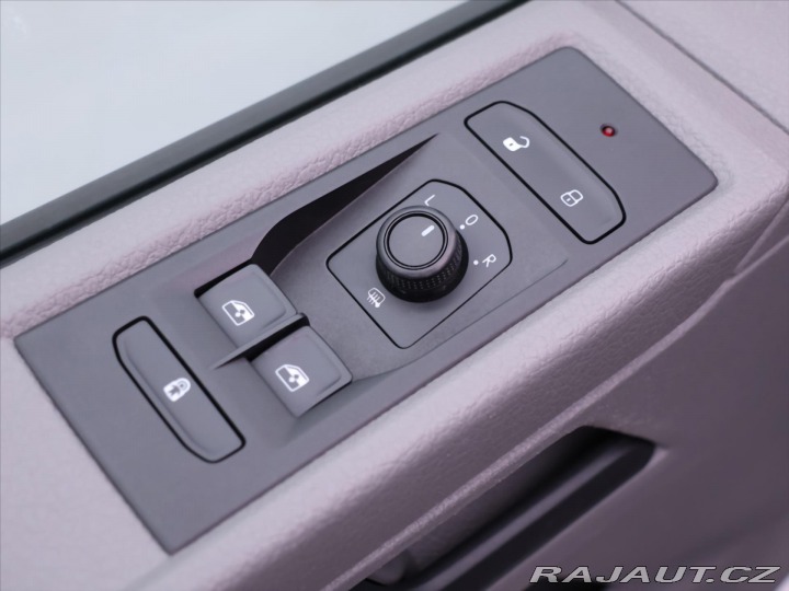 Volkswagen Transporter 2,0 TDI 81kW Klima 9-Míst 2022