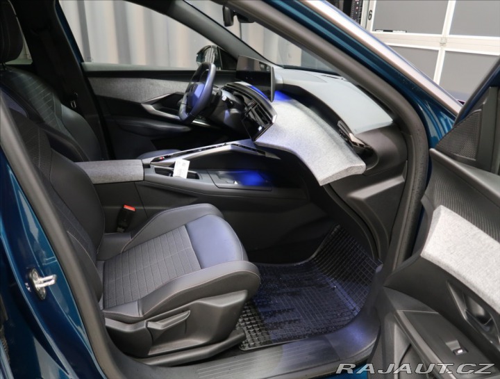 Peugeot 3008 1,2 ALLURE Hybrid 145 e-D 2024