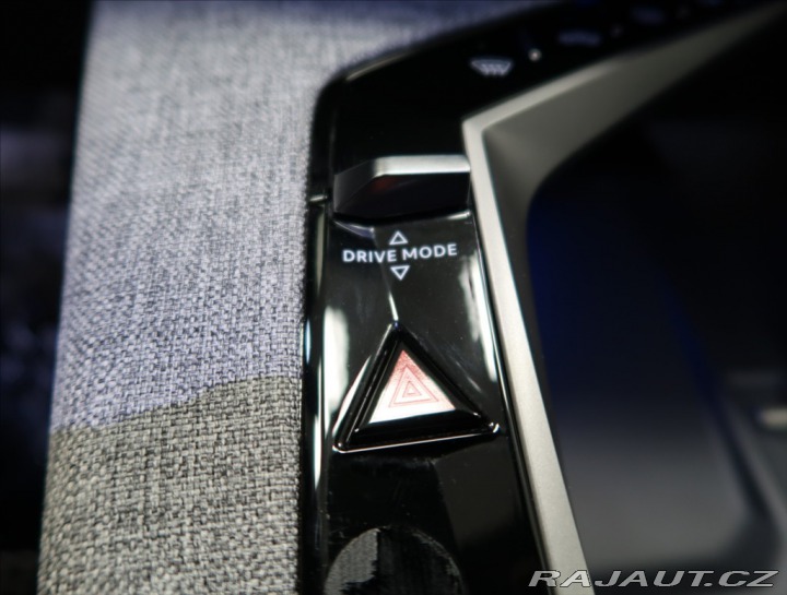 Peugeot 3008 1,2 ALLURE Hybrid 145 e-D 2024