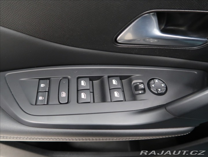 Peugeot 308 1,2 SW ALLURE PureTech 13 2024