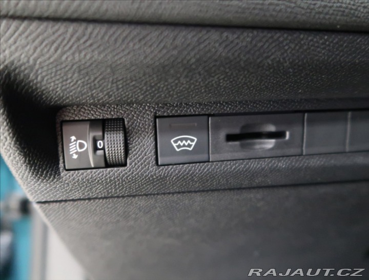 Peugeot 308 1,2 SW ALLURE PureTech 13 2024