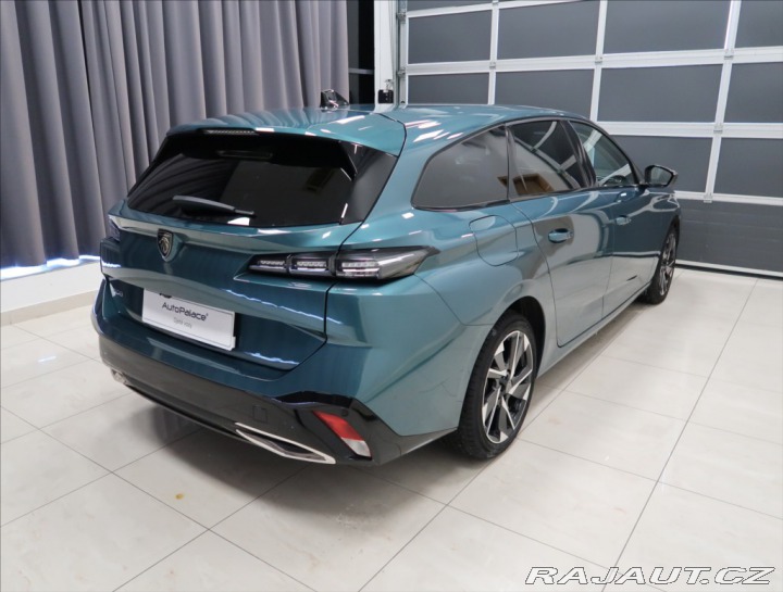 Peugeot 308 1,2 PT AT ALLURE NAVI KAM 2024