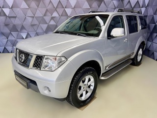 Nissan Pathfinder 2.5dCi 4WD COMFORT, TAŽNÉ