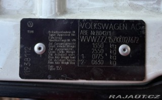 Volkswagen Golf 1,8   benzín 66 kw 1800