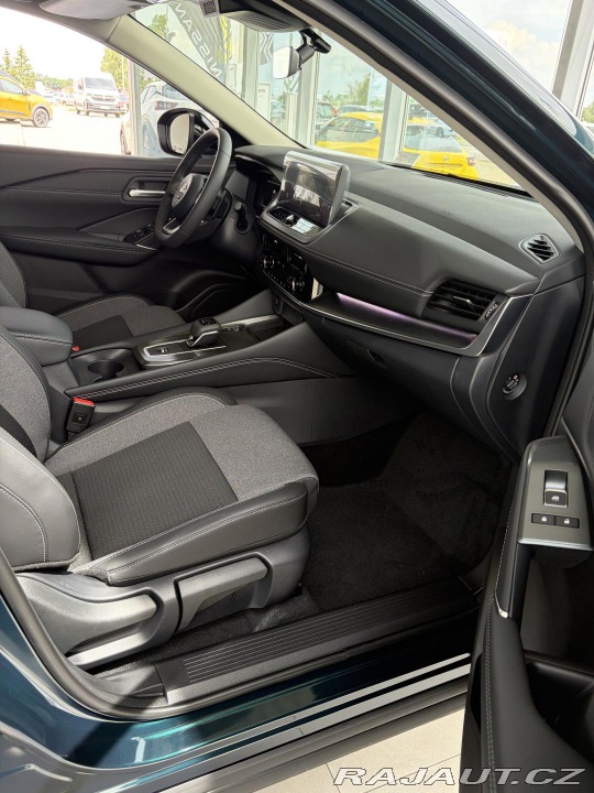 Nissan Qashqai N-Connecta 158k,AT,CCS ka 2026