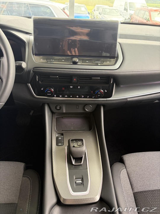 Nissan Qashqai N-Connecta 158k,AT,CCS ka 2026