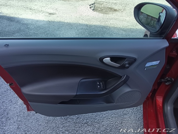 Seat Ibiza 1,2i12V Reference 51kw ČR 2010