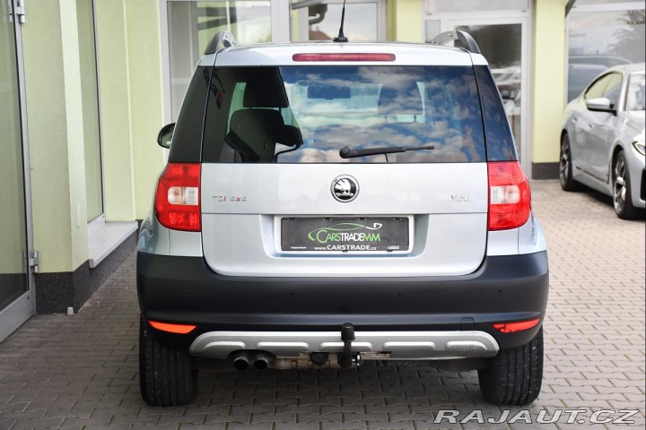Škoda Yeti 2.0TDi DSG 4X4 TAŽNÉ PANO 2010